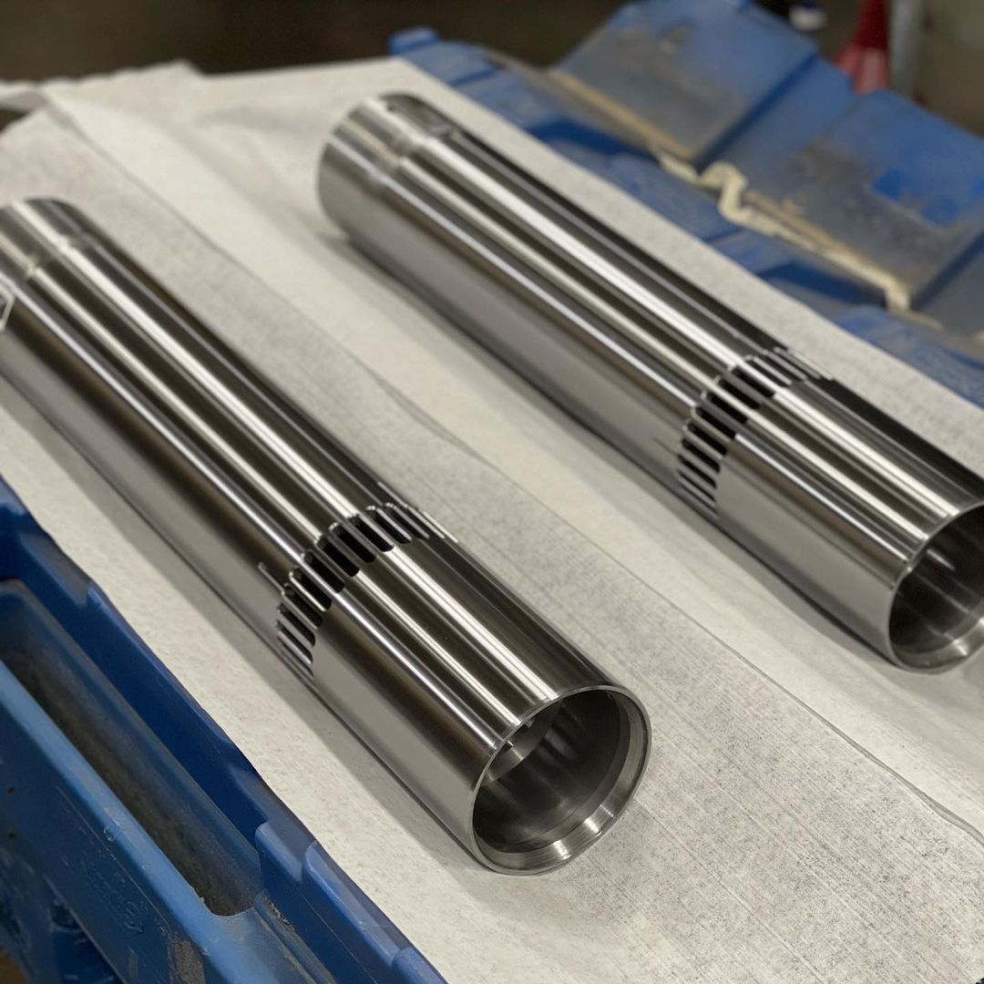 Silver Tube Bar